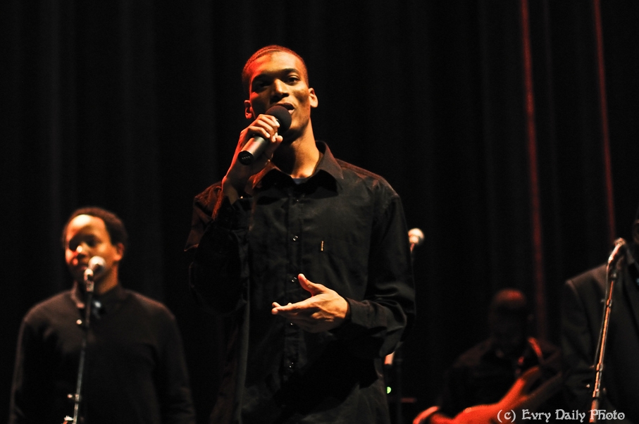 Evry Daily Photo - Telethon Evry 2010 - Concert Evry University Gospel - large - 5244036122.jpg